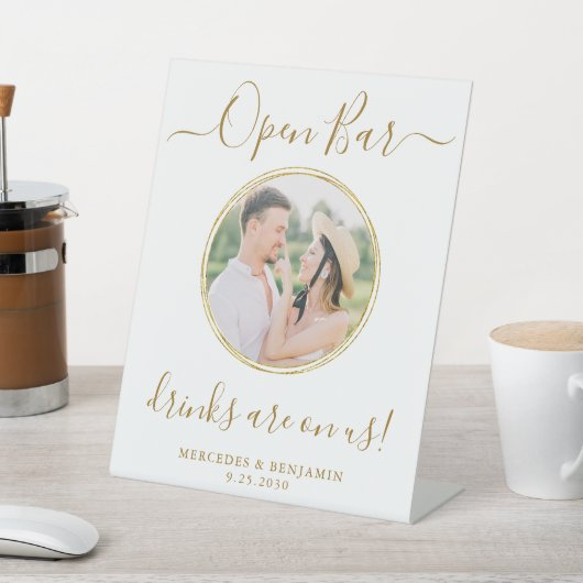 結婚のオープンバーパーソナライズされたエレガント金ゴールド写真 台座サイン (インサイチュ)