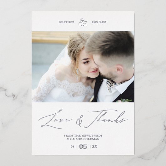 結婚のミニマルな愛と感謝していカスタム写真 箔招待状 (正面)