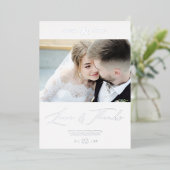 結婚のミニマルな愛と感謝していカスタム写真 箔招待状 (立ち正面)