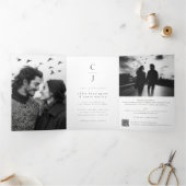 結婚のモノグラムモダン白黒写真QRコード 三つ折り招待状 (内部)