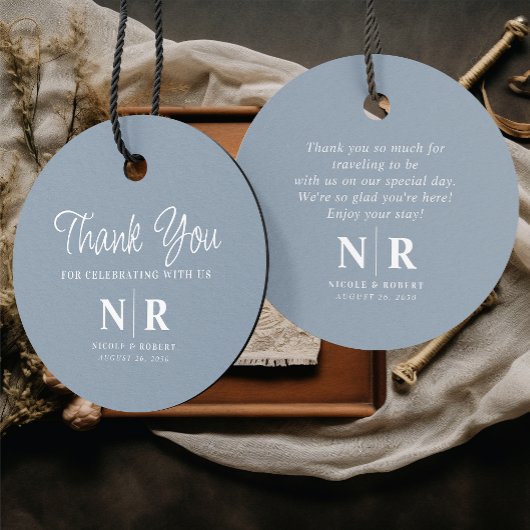 結婚のモノグラム歓迎抱き枕またはバスケット フェイバータグ