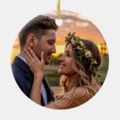 結婚の婚約2写真かわいいモダンクリスマス セラミックオーナメント (裏面)