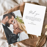 結婚の手書き感謝フォトミニマリスト サンキューカード<br><div class="desc">前面結婚と背面に写真がある手書きのサンキューカード。サンキューカードには白モダンと黒の手で書かれた筆記体のタイポグラフィが含まエレガントれ、シンプルミニマルなモダン結婚式の日のお祝いの後に使用するシンプルこと。</div>