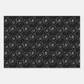 結婚の新郎新婦ハートチャームシルバーブラック ラッピングペーパーシート (正面)