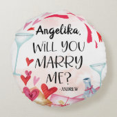 結婚の申出 |私と結婚してくれる？名前をカスタムする ラウンドクッション (裏面)