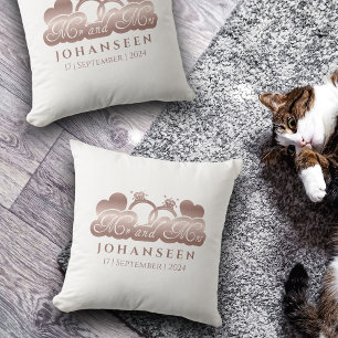 結婚の白バラ金ゴールドハート名 クッション