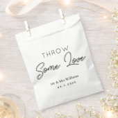 結婚の紙吹雪エレガントとおもしろいお祝いトス フェイバーバッグ (クリップ留めされた状態)