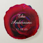 結婚の赤いバラ、フローラ新郎新婦カスタム ラウンドクッション (裏面)