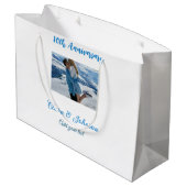 結婚のAnniversary add name year画像文字の数 ラージペーパーバッグ (裏面アングル)