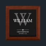 結婚のGroomsmanギフト名エレガント日 ギフトボックス<br><div class="desc">の結婚Groomsmenギフトモノグラムイニシャルプラス名前と日付エレガント付けクール記念ギフト箱。このクリックテンプレートはモノグラムの名カスタマイズ前イニシャル、名と日付を素早く簡単に使ってカスタマイズする。この店のGroomsman Gift Collectionのマッチンググロムスマンのギフトアイテム。世界中で高速に出荷。の結婚Groomsmanギフト名の日付ギフトエレガントボックスクール。アーティストRjFxx *All rights reserved.#PersonalizedGroomsmanGift #MonogramGroomsmanGift #Wedding #ZazzleMade</div>