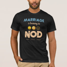 結婚は頷くことを学ぶ Funny Husband Tシャツ