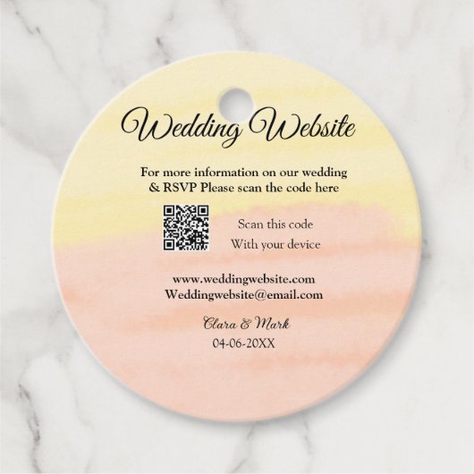 結婚サイトにQRコードを追加  スキャンで名前と日付を追加 フェイバータグ (正面)