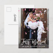 結婚写真　結婚しました モダン ブラッシュ スクリプト ポストカード (正面/裏面)