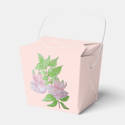 結婚式にぴったりな葉っぱ付きのピンクの花 フェイバーボックス (正面サイド)