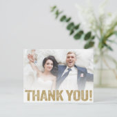 結婚式のお礼 | ゴールドのダメージ フォントを写真にオーバーレイ ポストカード (スタンド正面)
