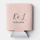 結婚式のカップルの名前の文字の日付の赤いパステル背景 缶クーラー (裏面)