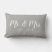 結婚式のスクリプト枕 Mr. and Mrs. ランバークッション (正面)