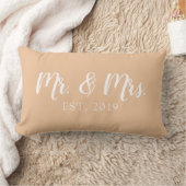 結婚式のスクリプト枕 Mr. and Mrs. ランバークッション (ブランケット)