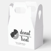 結婚式のトリートメントなしでドーナツを出す フェイバーボックス (オープン)