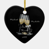 結婚式のトースト私達の初めてのクリスマスのオーナメント セラミックオーナメント (正面)