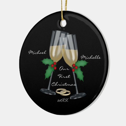 結婚式のトースト私達の初めてのクリスマスのオーナメント セラミックオーナメント (左)