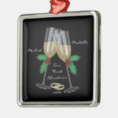 結婚式のトースト私達の初めてのクリスマスのオーナメント メタルオーナメント (左)