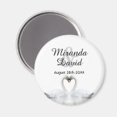 結婚式のモノグラムにスワンのカップルの名前 マグネット (正面/裏面)