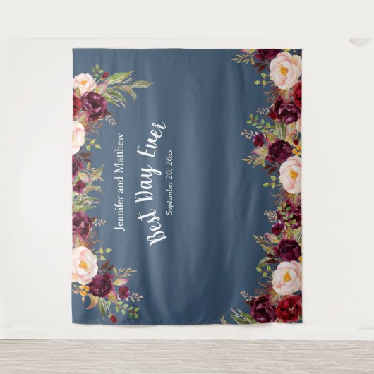 結婚式の写真の支柱の水彩画のバーガンディの花の青 タペストリー (正面)