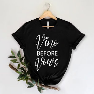 結婚式の前にワインを   面白いハネムーン パーティー Tシャツ
