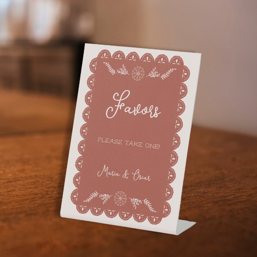 結婚式の引き出物は1つのパペルピカドメキシコを取る 台座サイン