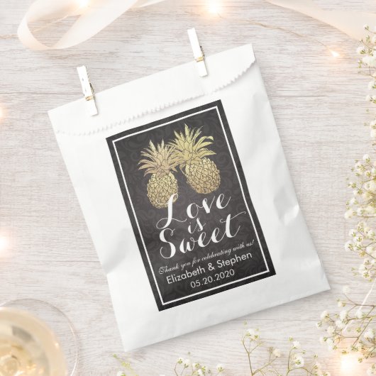 結婚式の引き出物バッグゴールデンパイナップルカップルダマスク フェイバーバッグ (クリップ留めされた状態)