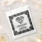 結婚式の引き出物バッグスチームパンク結婚ズハートコグス フェイバーバッグ (クリップ留めされた状態)