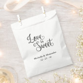 結婚式の引き出物バッグ – 愛は甘い フェイバーバッグ (クリップ留めされた状態)