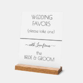 結婚式の引き出物モダンズホワイトブラックタイポグラフィ アクリルサイン (傾斜)