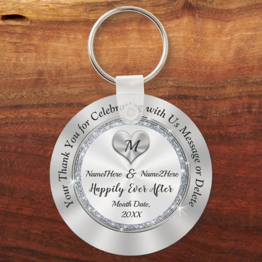 結婚式の引き出物モノグラムのの後ずっと幸せに キーホルダー (正面)