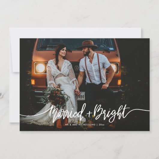 結婚式の新郎新婦の写真「Married & Bright Script」 シーズンカード (正面)