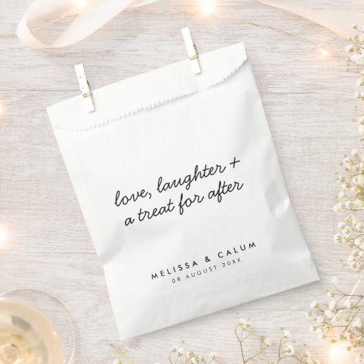 結婚式の日のおごり |ミニマルモダンリストスクリプト白 フェイバーバッグ (クリップ留めされた状態)