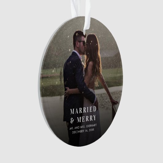 結婚式の日の写真結婚したとニューメリーリュウズ オーナメント (正面)