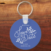 結婚式の日付を保存する書道ボタニックブルー キーホルダー (正面)