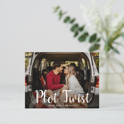 結婚式の日程変更のお知らせ - プラン変更 インビテーションポストカード (スタンド正面)