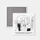 結婚式の誓いの部分を消せないと神父が新郎に伝える マグネット (正面/裏面)