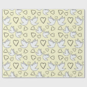 結婚式の鳩とハートのライトイエロー シームレス ラッピングペーパー (フラット)