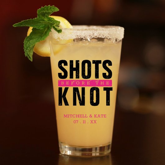 結婚式前に乾杯 ピンクの独身最後の夜 タンブラーグラス