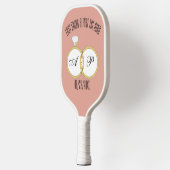 結婚式前の最後のスイング ウェディングパーティー 花嫁 ピックルボールラケット (左)