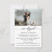 結婚式場を飛び出して結婚のお知らせ 招待状 (正面)