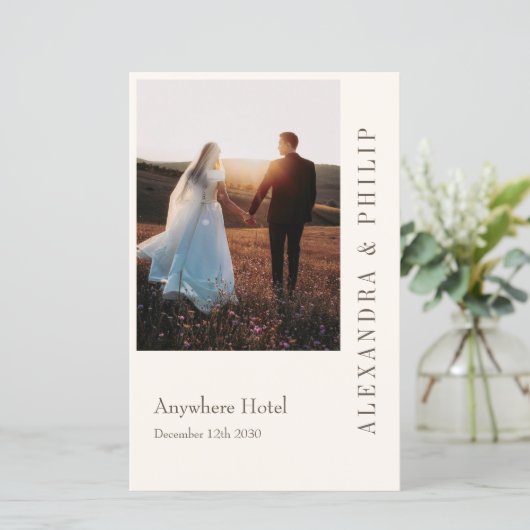 結婚式招待状とエレガントタイポグラフィ (スタンド正面)