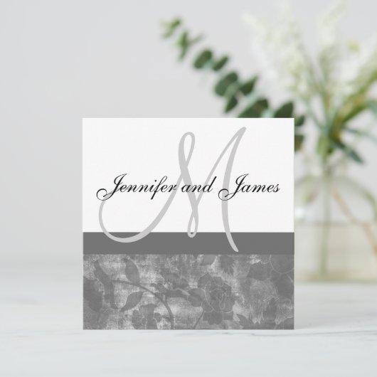 結婚式招待状のモノグラムは黒い花柄を示します 招待状 (スタンド正面)