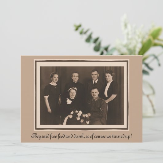 結婚式招待状ユーモおもしろいアカスタム文字 招待状 (スタンド正面)