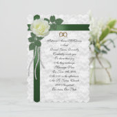 結婚式招待状白いバラ、緑のリボン 招待状 (スタンド正面)