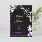 結婚式招待状黒背景の紫色の花 招待状 (スタンド正面)